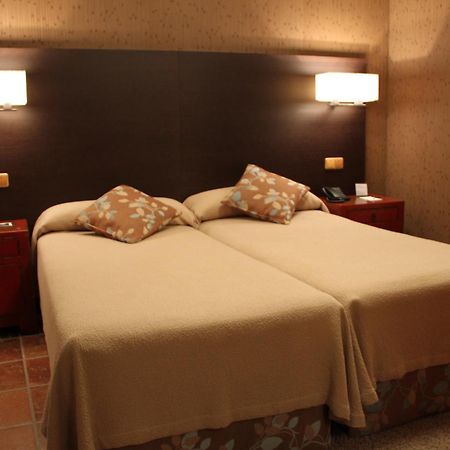 Hotel Palacio Dos Olivos Galdeano Phòng bức ảnh