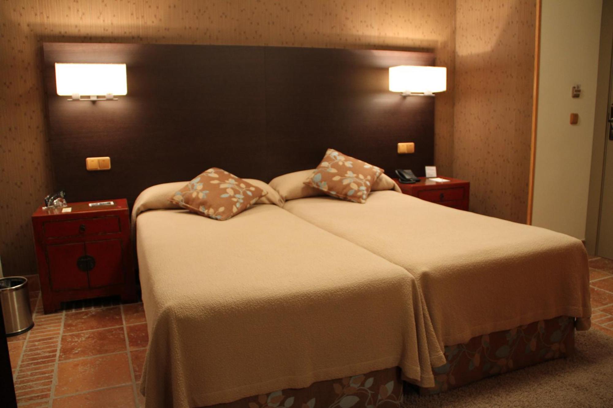Hotel Palacio Dos Olivos Galdeano Phòng bức ảnh