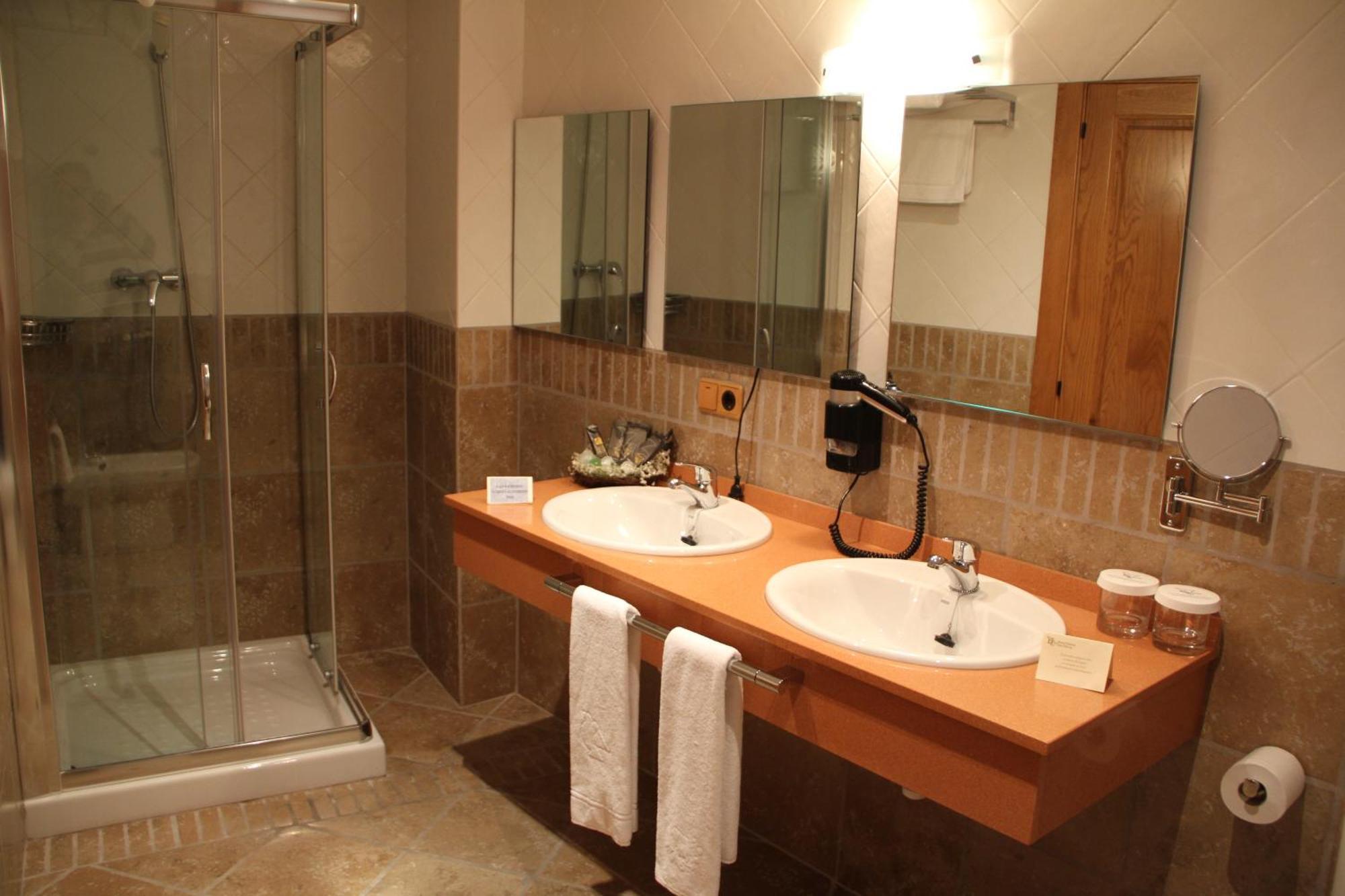 Hotel Palacio Dos Olivos Galdeano Phòng bức ảnh